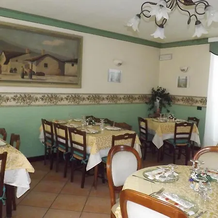 Hotel Il Campanile - La Cantina Del Pittore 3*