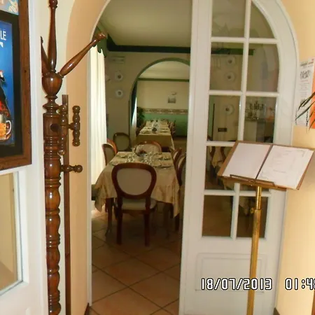 Hotel Il Campanile - La Cantina Del Pittore
