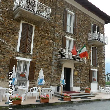 Hotel Il Campanile - La Cantina Del Pittore Miazzina